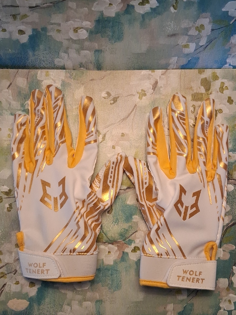 Wolf Tenert White & Gold Stretch Athletic Grip Gloves